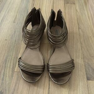 Kelsi Dagger Sandals